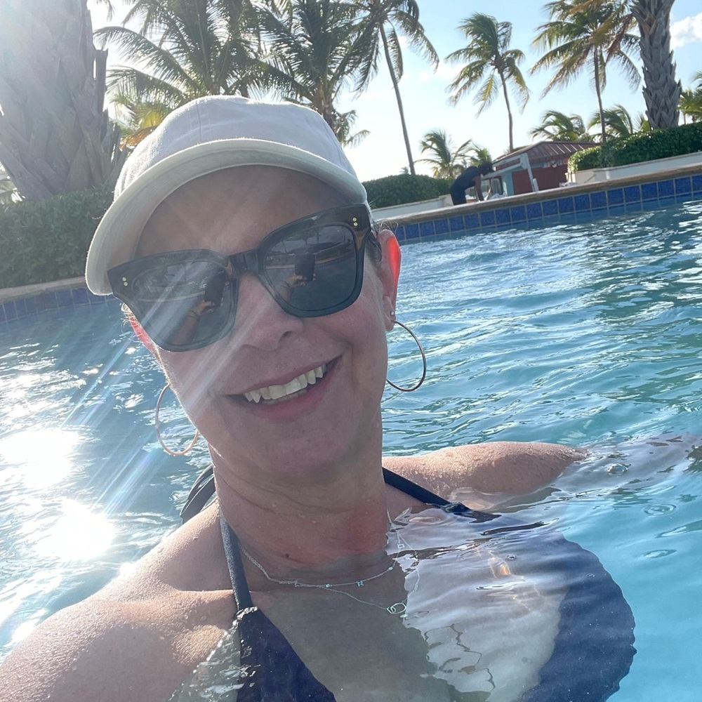 Meet your Posher, Ailin